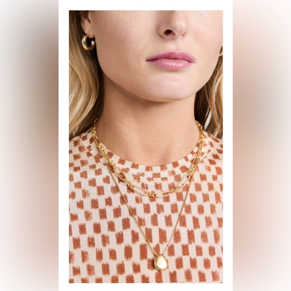 Madewell Muse Pendant Necklace Set in Gold 48$ - Picture 3 of 5